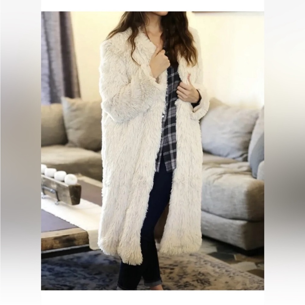 Angie Soft Shaggy Faux Fur Long Coat w/ Pockets Ivory Size large